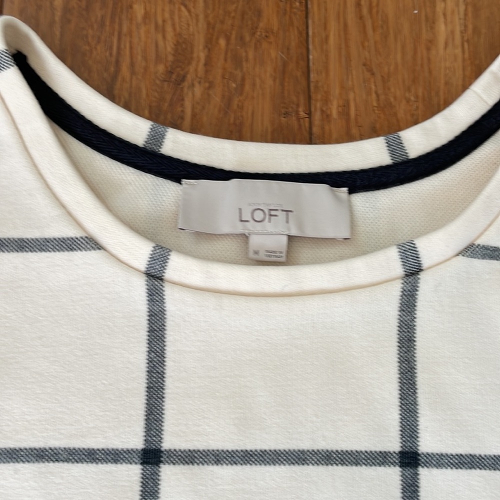 Ann Taylor LOFT Crew Neck Cropped Sweatshirt - Picture 2 of 5